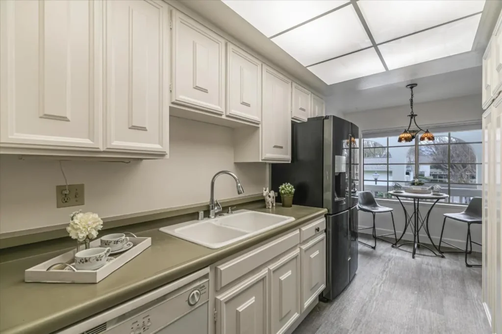 5189 Cribari HLS (3)