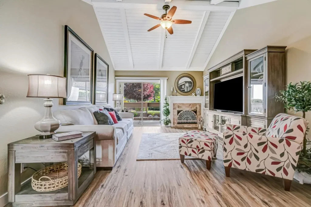 6094 Montgomery CT (1)