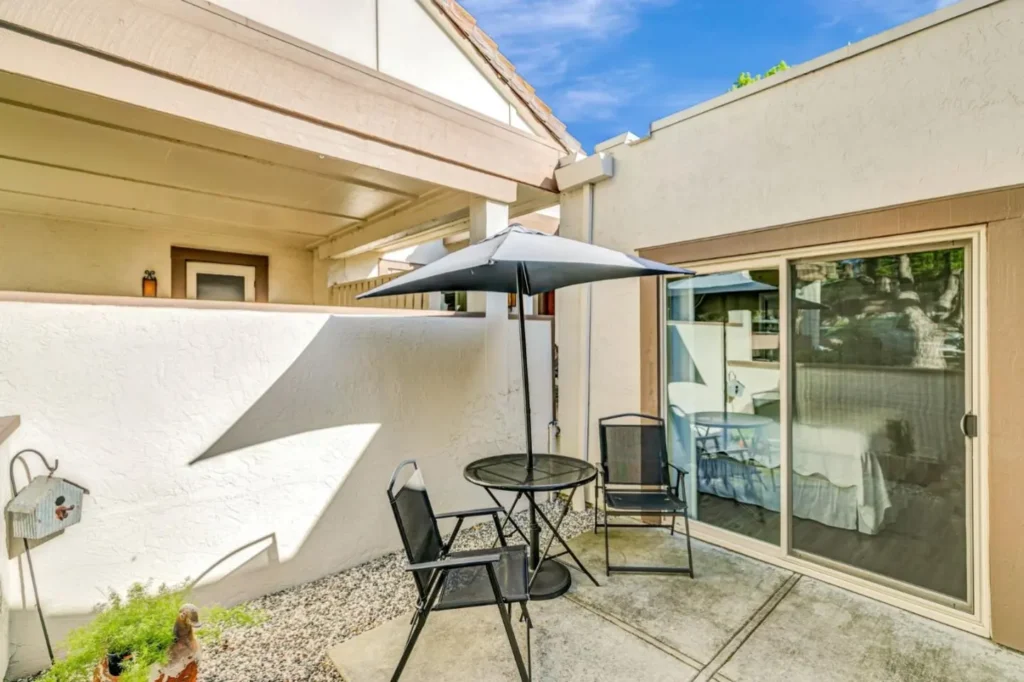 6094 Montgomery CT (4)