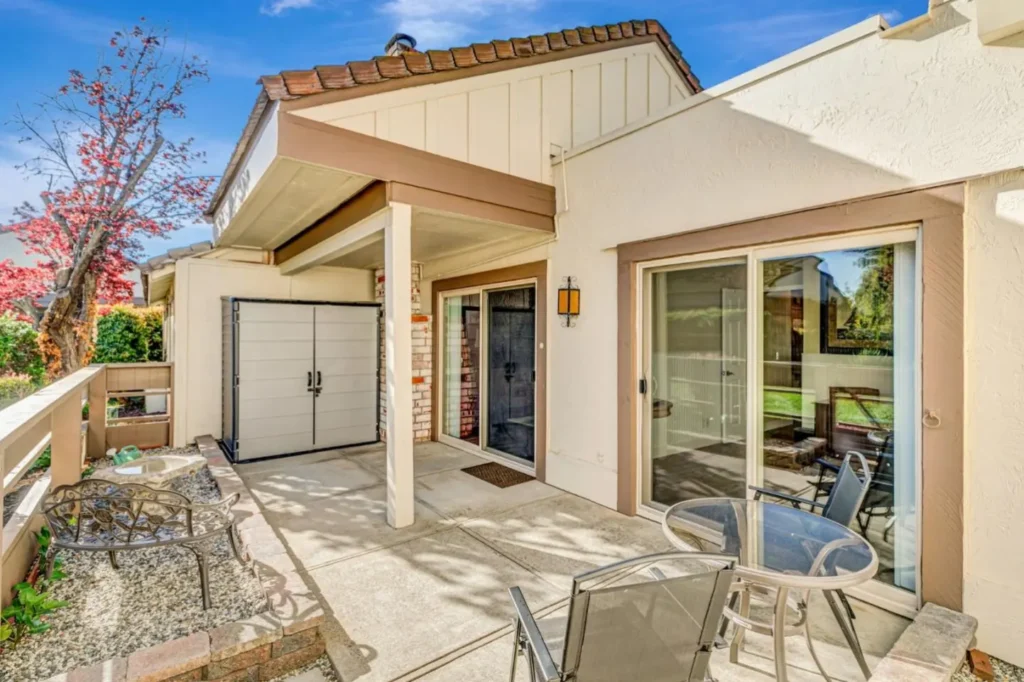 6094 Montgomery CT (9)