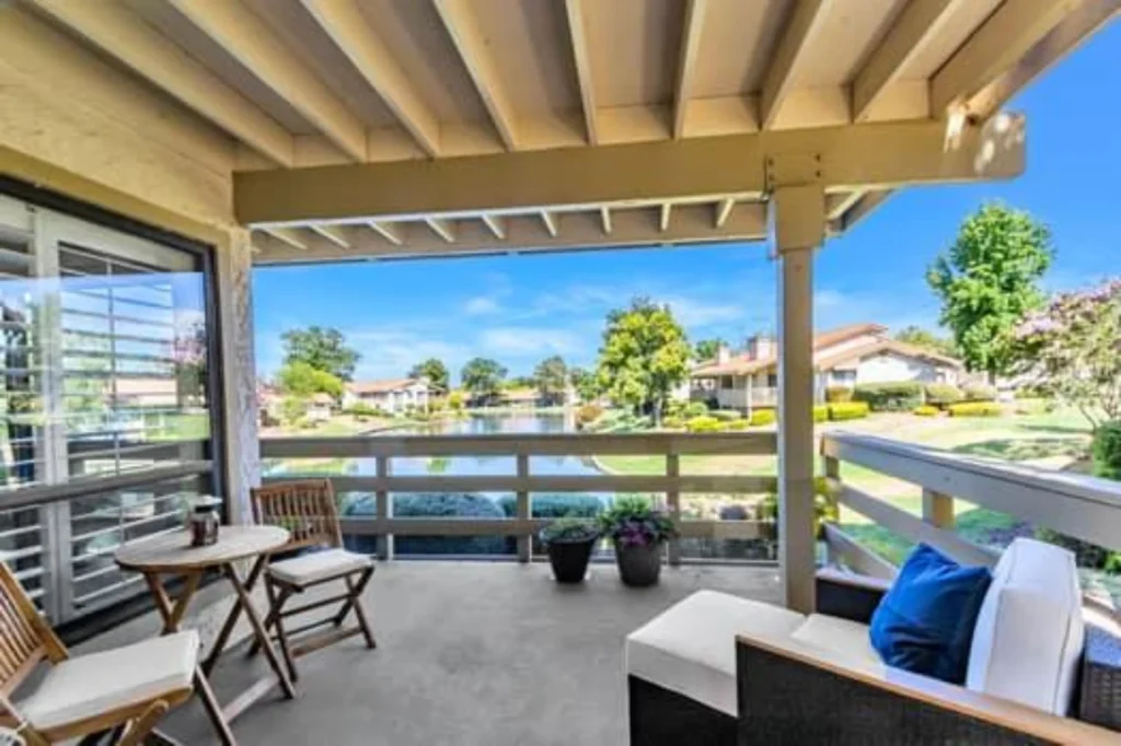 8411 Chenin Blanc LN (1)